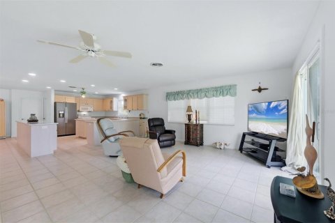 Villa ou maison à vendre à Placida, Floride: 2 chambres, 304.35 m2 № 2395573 - photo 7