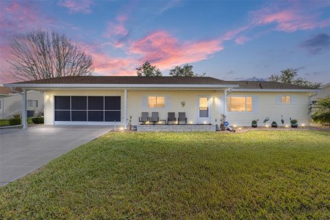 Villa ou maison à vendre à Summerfield, Floride: 2 chambres, 107.58 m2 № 1719601 - photo 1
