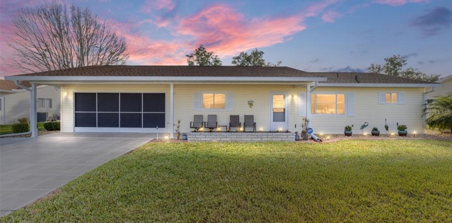 House in Summerfield, Florida 2 bedrooms, 107.58 sq.m. № 1719601