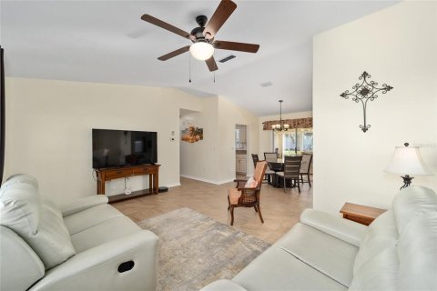 Villa ou maison à vendre à Summerfield, Floride: 2 chambres, 107.58 m2 № 1719601 - photo 12