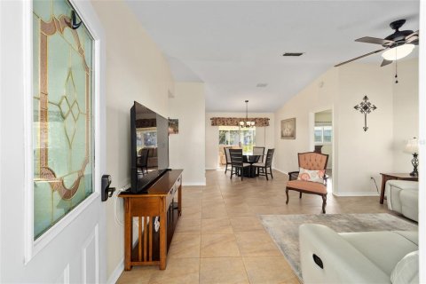 Villa ou maison à vendre à Summerfield, Floride: 2 chambres, 107.58 m2 № 1719601 - photo 6