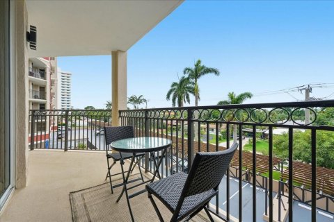 Copropriété à vendre à Fort Lauderdale, Floride: 2 chambres, 117.71 m2 № 2082254 - photo 17