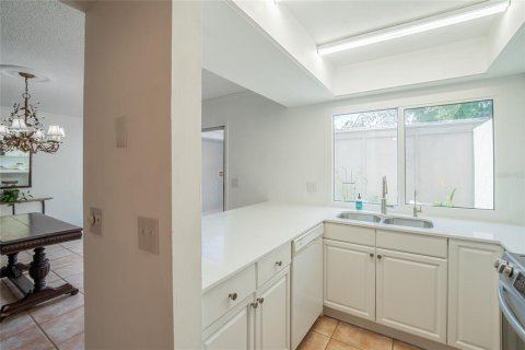 Condo in Tampa, Florida, 3 bedrooms  № 1869209 - photo 10