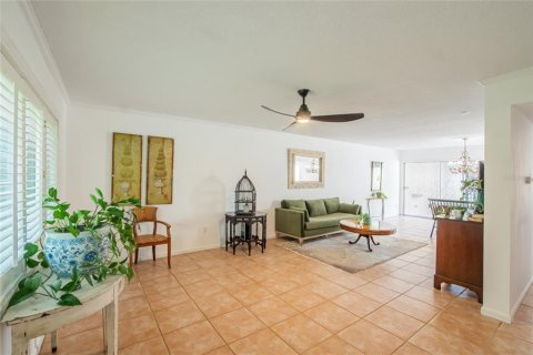 Condo in Tampa, Florida, 3 bedrooms  № 1869209 - photo 11