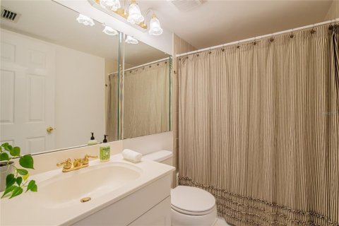 Condo in Tampa, Florida, 3 bedrooms  № 1869209 - photo 24