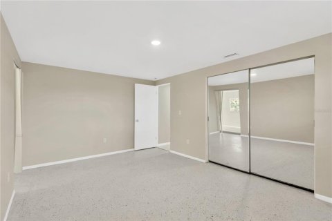 House in Tampa, Florida 2 bedrooms, 122.54 sq.m. № 1736267 - photo 18