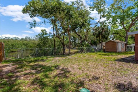 House in Tampa, Florida 2 bedrooms, 122.54 sq.m. № 1736267 - photo 24