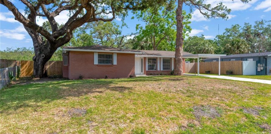 House in Tampa, Florida 2 bedrooms, 122.54 sq.m. № 1736267