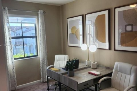 Townhouse in Homestead, Florida 3 bedrooms, 169.73 sq.m. № 1469565 - photo 9