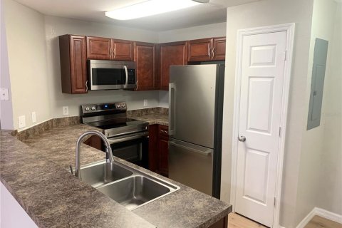 Condo in Ocoee, Florida, 3 bedrooms  № 1537551 - photo 6