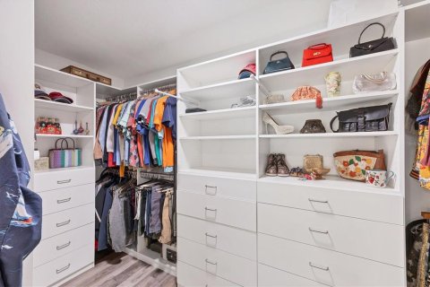 Купить виллу или дом в Сарасота, Флорида 9 комнат, 162.58м2, № 1670275 - фото 28