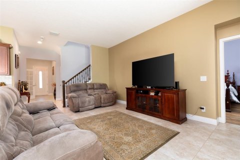 Villa ou maison à vendre à Apopka, Floride: 4 chambres, 255.2 m2 № 2321450 - photo 8