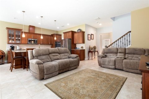 Villa ou maison à vendre à Apopka, Floride: 4 chambres, 255.2 m2 № 2321450 - photo 9