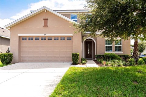 House in Apopka, Florida 4 bedrooms, 255.2 sq.m. № 2321450