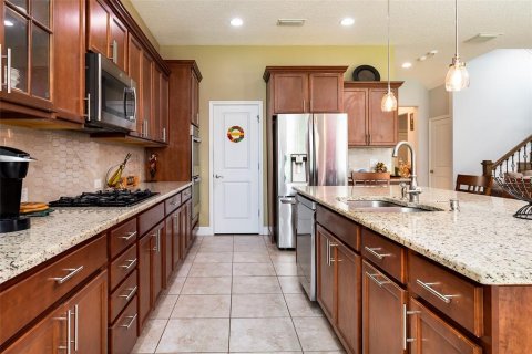 Villa ou maison à vendre à Apopka, Floride: 4 chambres, 255.2 m2 № 2321450 - photo 12