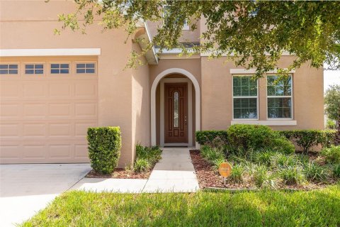 Villa ou maison à vendre à Apopka, Floride: 4 chambres, 255.2 m2 № 2321450 - photo 3