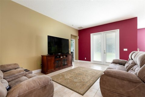 Villa ou maison à vendre à Apopka, Floride: 4 chambres, 255.2 m2 № 2321450 - photo 16