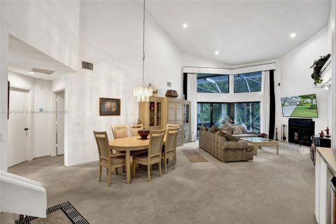 Купить таунхаус в Уэст-Палм-Бич, Флорида 3 спальни, 166.95м2, № 1972077 - фото 11