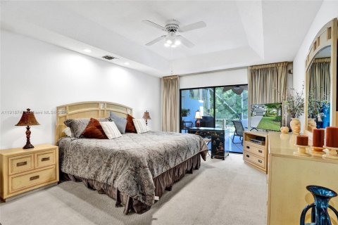 Купить таунхаус в Уэст-Палм-Бич, Флорида 3 спальни, 166.95м2, № 1972077 - фото 24